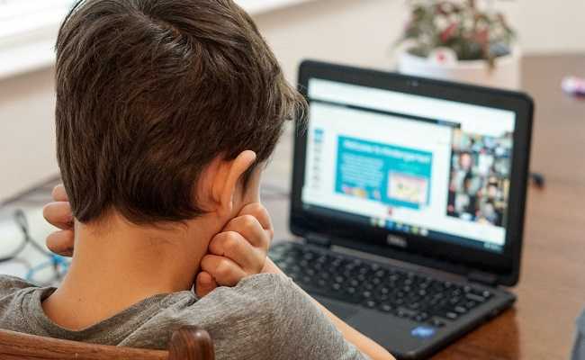 Parents fume as edtech platforms force them to buy online courses